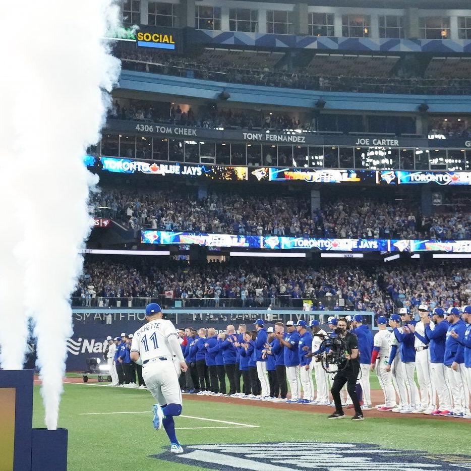 Blue Jays infielder Bichette gets start for Game 3 of World Series against Dodgers